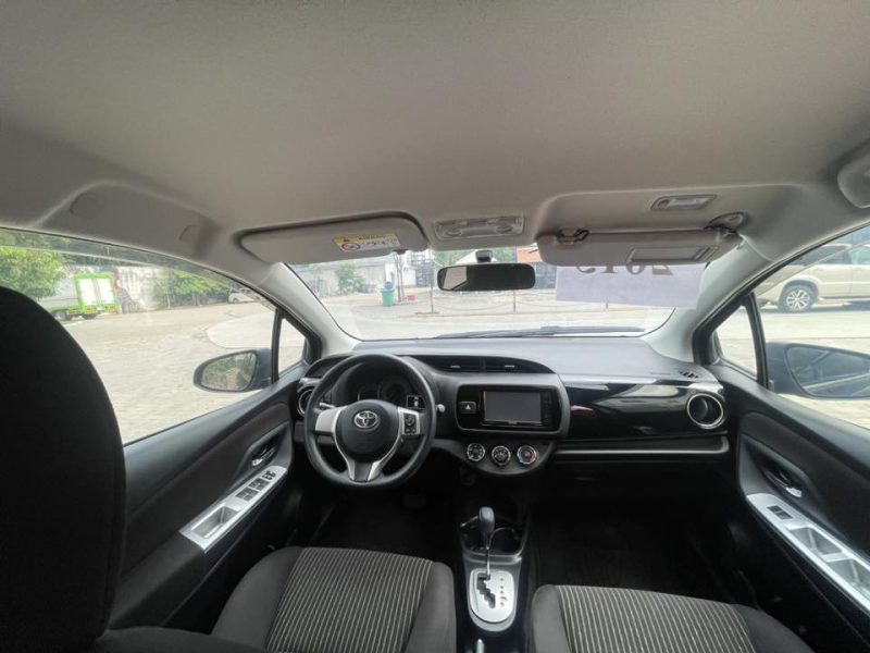 Toyota Vitz 2015 - Image 7