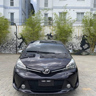 Toyota Vitz 2015